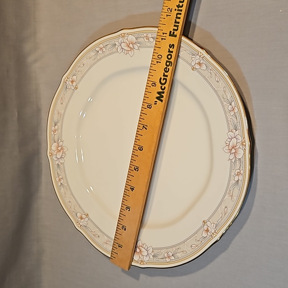 New Noritake Windsor Garden 7302 Round Chop/Serving Platter - Picture 8 of 9